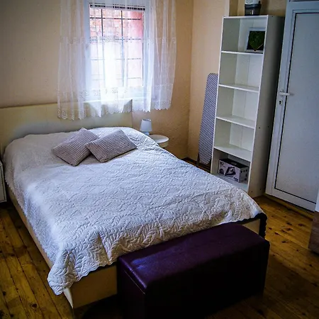 Niki Apartment